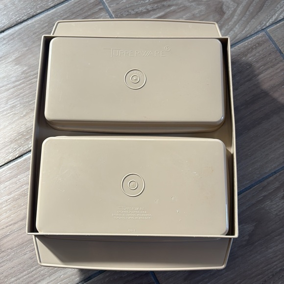 Vintage Tupperware Deviled Egg Container Tray Keeper Complete beige tan 723-3 - Picture 3 of 4